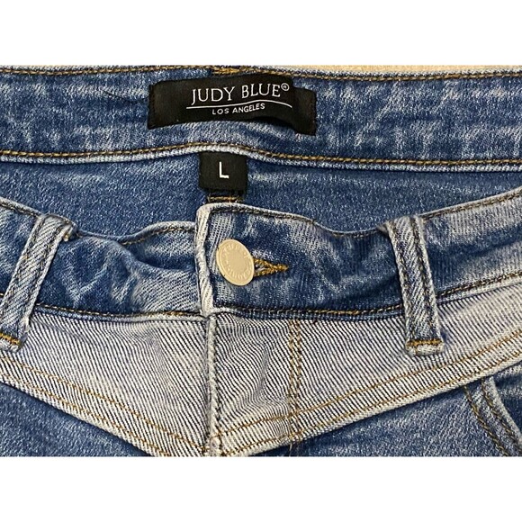 Judy Blue Denim Jean Shorts Women’s Large Stretch Cuffed JB150143 Low Rise EUC - Picture 2 of 11
